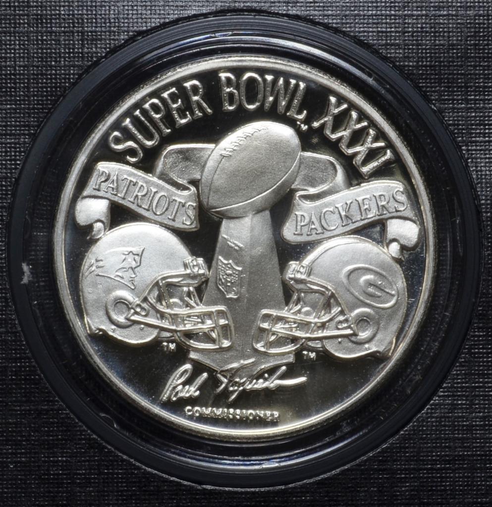Patriots vs Packers, 1996 Super Bowl XXXI, Art Round, 1oz 999 Fine Silver