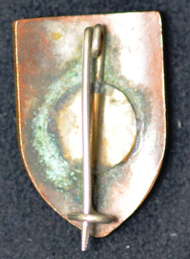 Original World War II Iran made Persian Gulf Command Pin in Excellent Condition